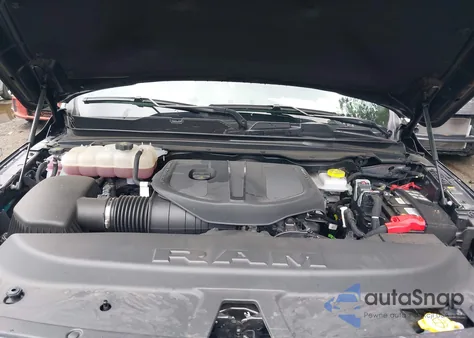 2025 Ram 1500 Big Horn 4X4 5'7 Box from USA, damaged, VIN 1C6SRFFP6SN581376